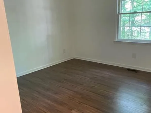 302 E Dynasty Dr, Cary, NC 27513