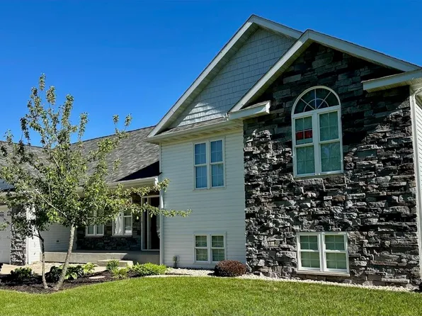 W7320 Kristen Dr, Pardeeville, WI 53954