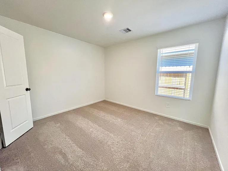 3019 Mallorca Dr — Photo 6
