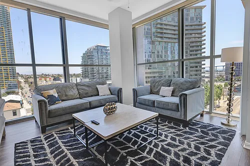 1150 J St #807 Photo 1