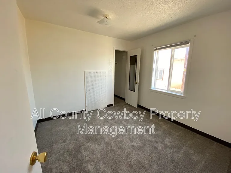 864 N 5th St #2 — Photo 5