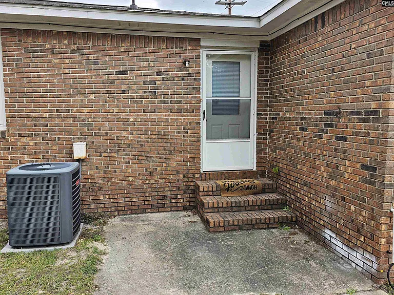 3904 Persimmon St — Photo 4