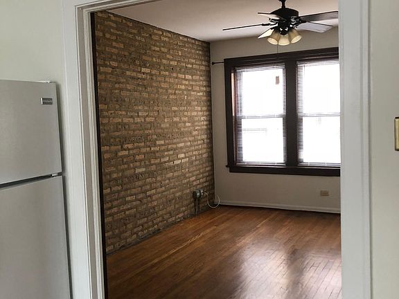 3rd image of 1232 W Carmen Ave APT 2C