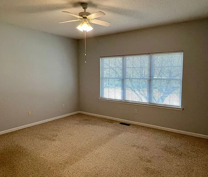 250 Highland Golf Dr — Photo 8