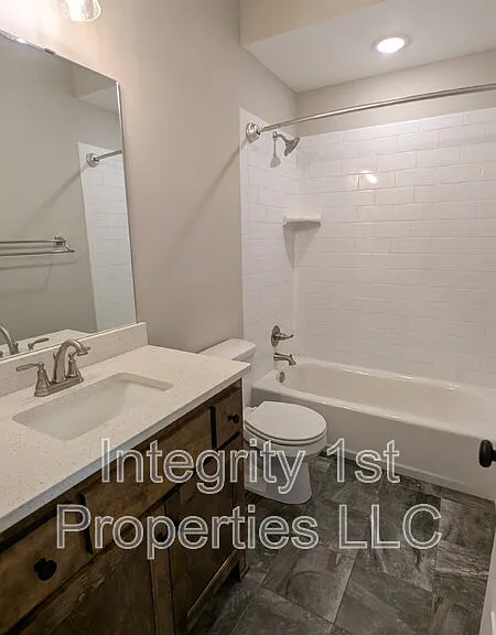 6917 NE 70th St — Photo 23