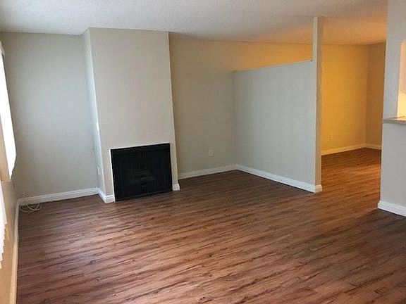 4th image of 15511 Parthenia St APT 110