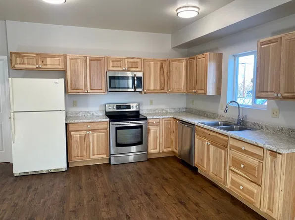615 N 8th St, Klamath Falls, OR 97601
