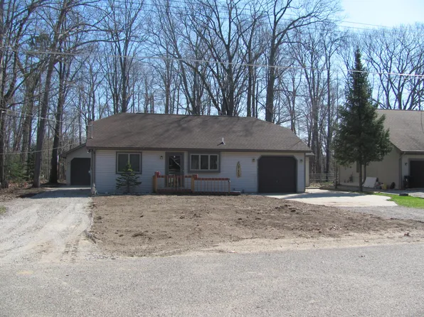 312 Driftwood Cir, Prudenville, MI 48651