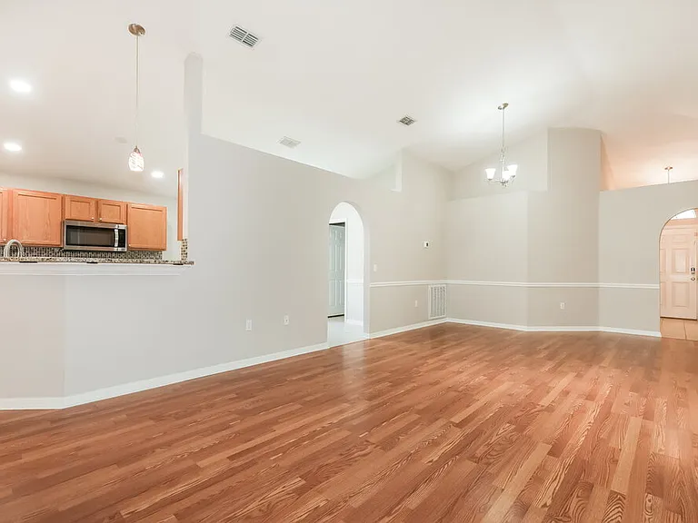 1309 Alhambra Crest Dr — Photo 3
