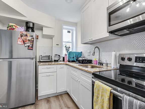 2nd image of 537 N 33rd St Floor 2
