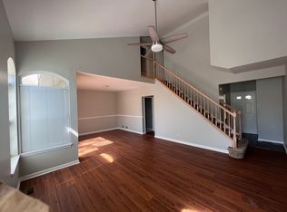 13270 W Heiden Cir, Lake Bluff, IL 60044