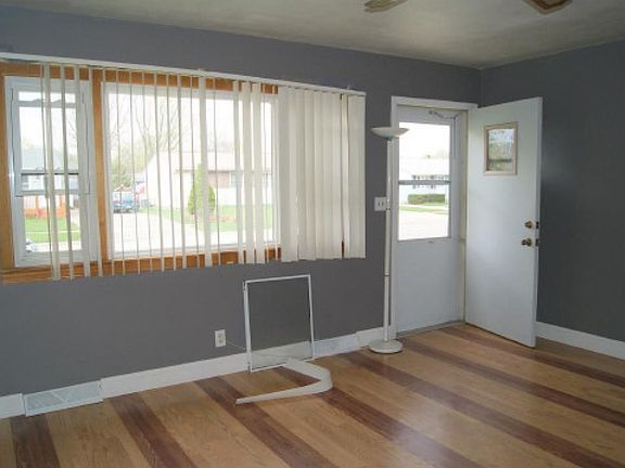 2nd image of 1023 Marie Ave