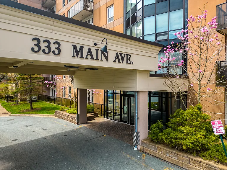 333 Main Ave — Photo 6