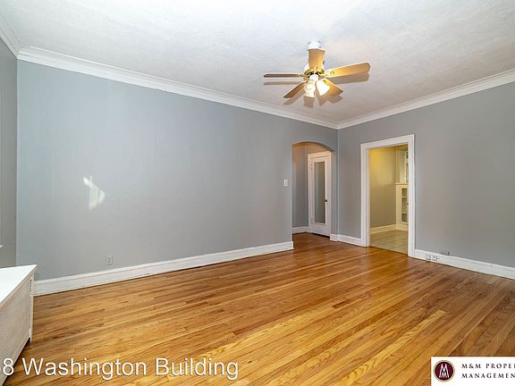 3rd image of 464 W Washington Blvd #1N