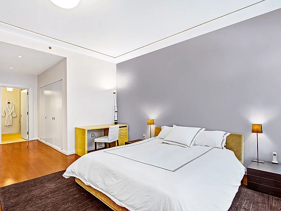 3rd image of 55 Wall St APT 508