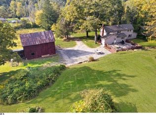 25 Vernoy Rd, Califon, NJ 07830