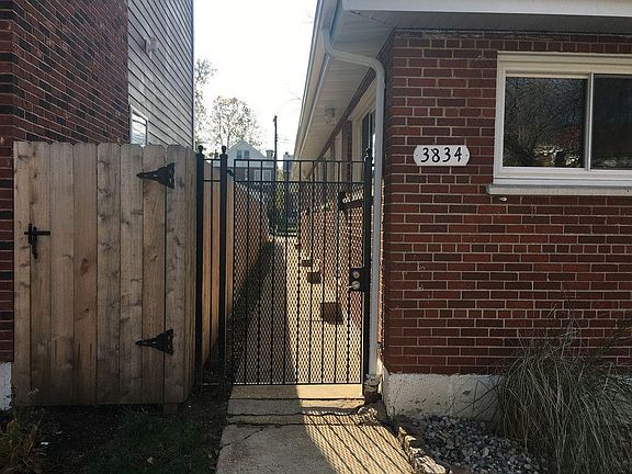 Gated complex
