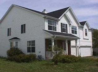 1713 S Fallbrook Dr, Round Lake, IL 60073