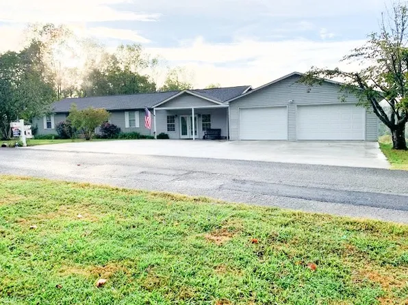 145 Lake Court Dr, Lynchburg, TN 37352