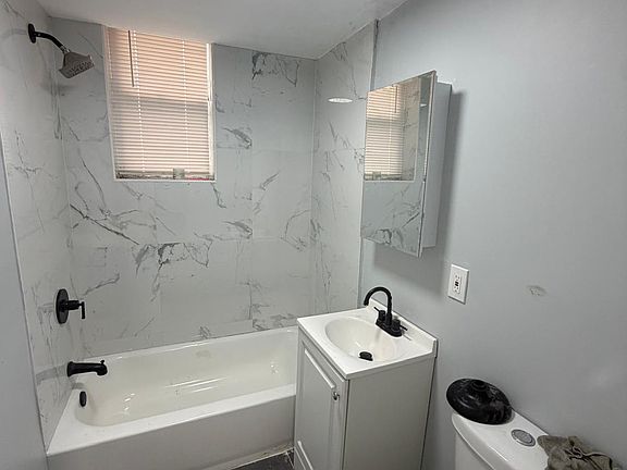 2nd image of 40 Irving St #Ba