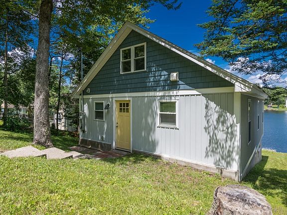 3rd image of 36 Tamarack Rd