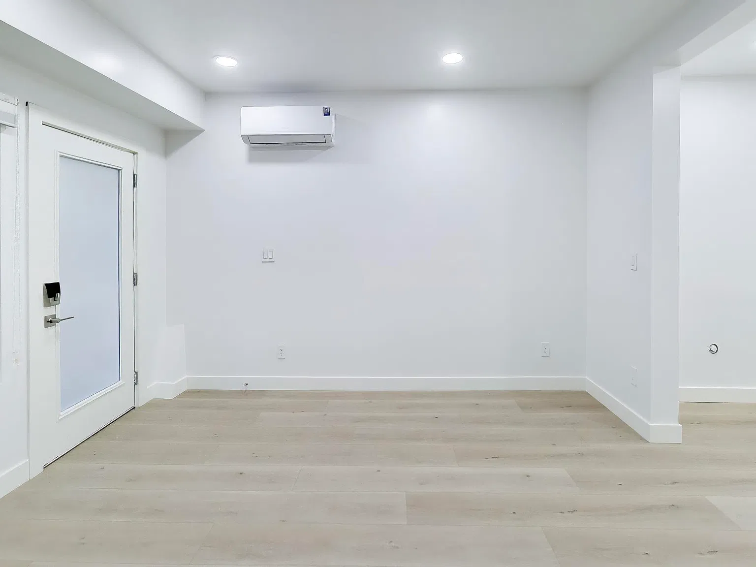Studio, 294 sqft, $3,600 — Photo 3