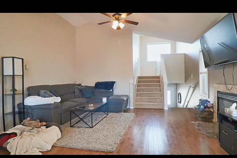205 26th St #205 — Photo 4
