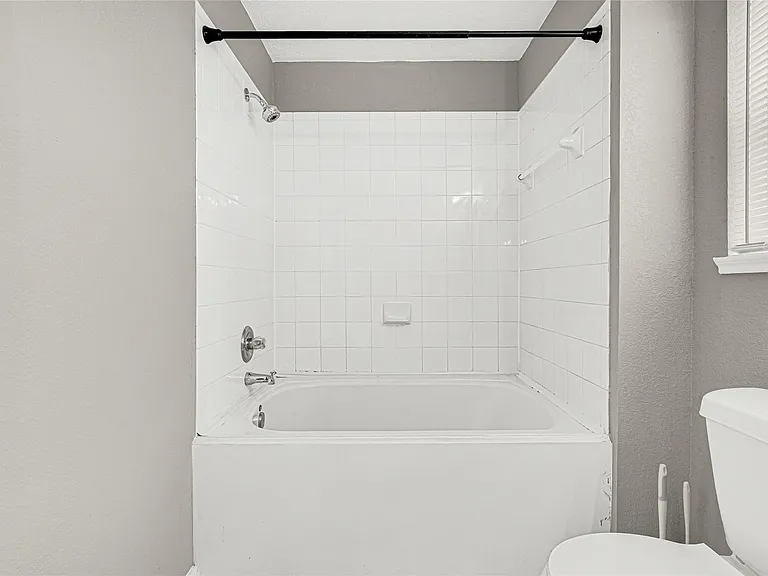 7715 Sagemark Ridge Dr — Photo 24