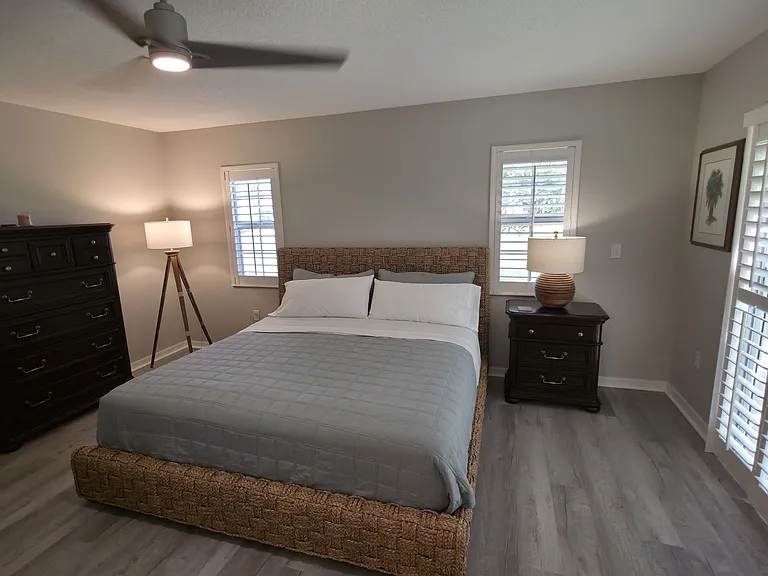 7042 Woodside Oaks Cir — Photo 19