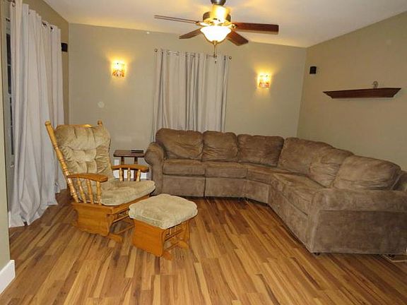 5th image of 402 Deleglise St