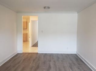 2462 E 26th St #1F, Brooklyn, NY 11235