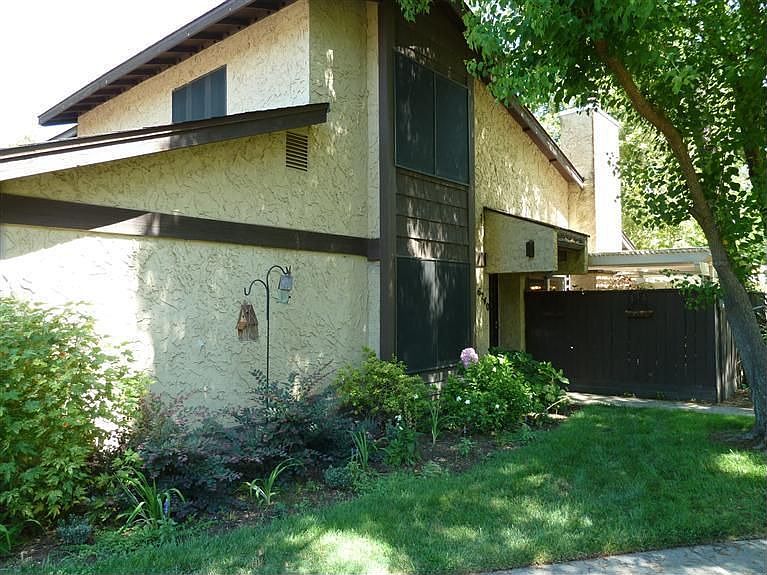 1st image of 6240 Breeds Hill Ct