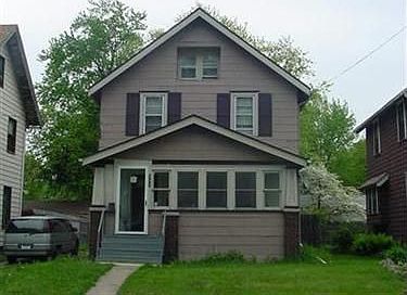 1st image of 397 Margaret St