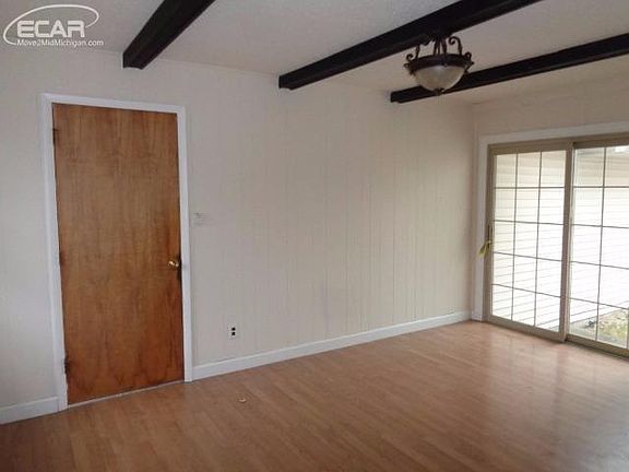 4th image of 12037 Belann Ct