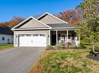 10 Grace Ln #10, Moosup, CT 06354