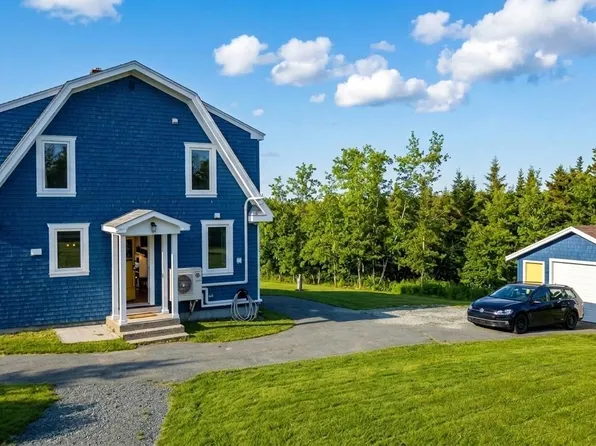 2351 Ostrea Lake Rd, Halifax, NS B0J 2L0