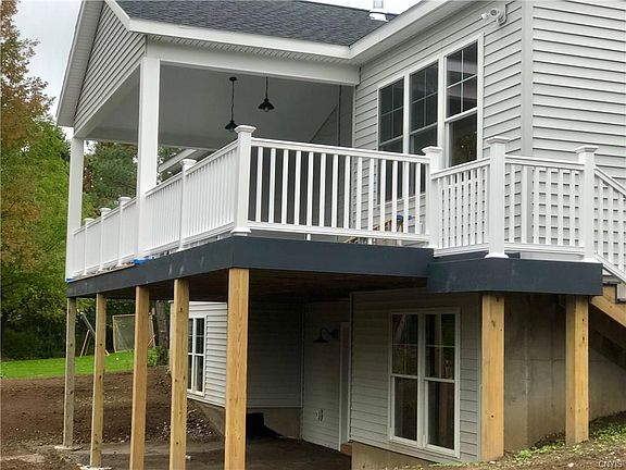 3rd image of 104 Emick Ln