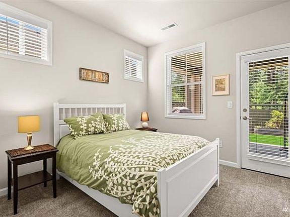 4th image of 32889 Ash Ave SE