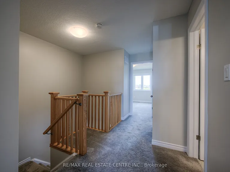 322 Bradshaw Dr — Photo 14