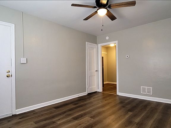 2nd image of 231 E Xenia Dr #225-C