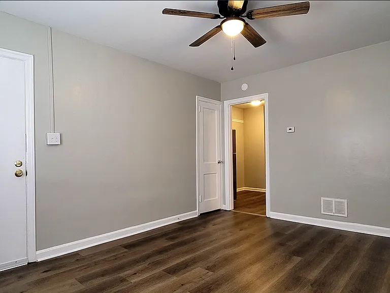 Fairborn - 219-237 East Xenia — Photo 2