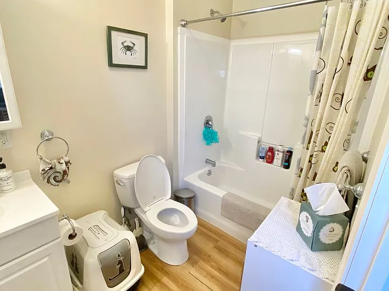 143 N Winooski Ave — Photo 5