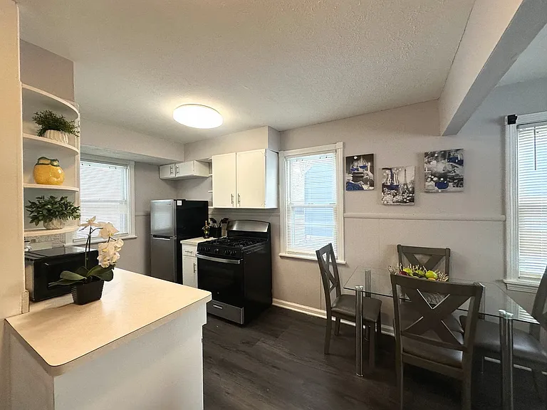 23220 Gay St — Photo 12