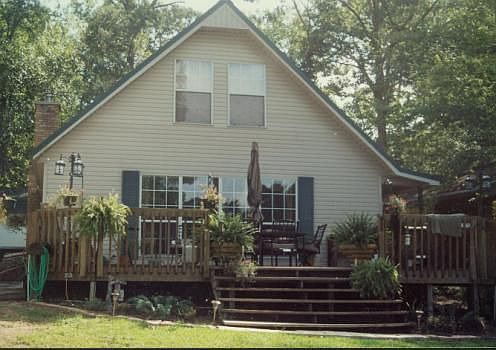 1st image of 521 N Evergreen Dr