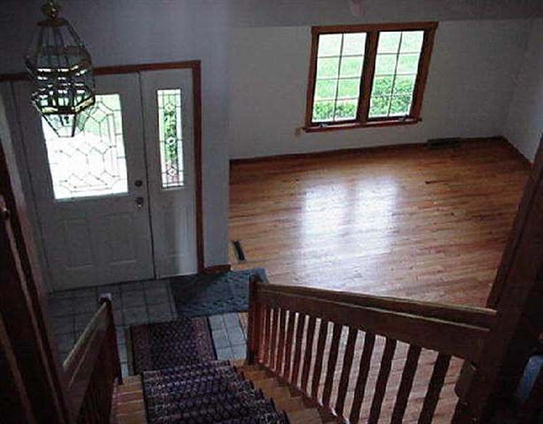 3rd image of 661 SALVIA Lane