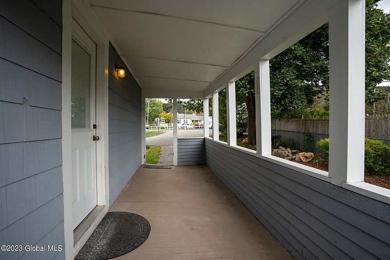 5th image of 2 Pine Grove Street