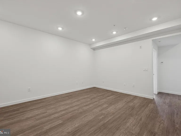 1617 Ridge Ave #19-F — Photo 4