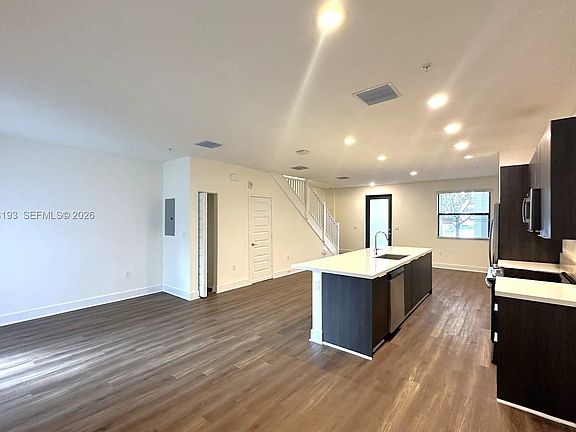 3rd image of 10437 NW 82nd St #3790
