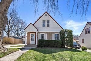 1st image of 113 Coolidge AVENUE