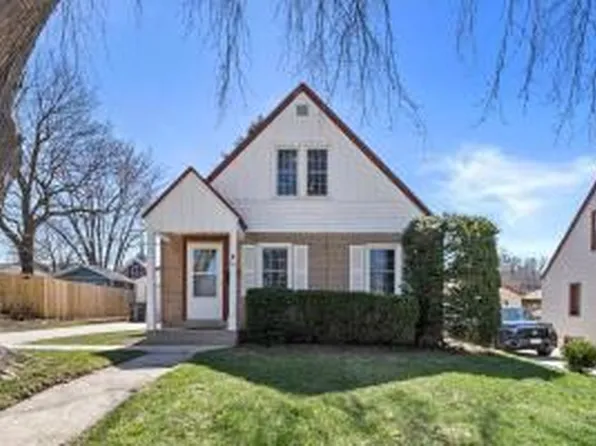 113 Coolidge AVENUE, Waukesha, WI 53186